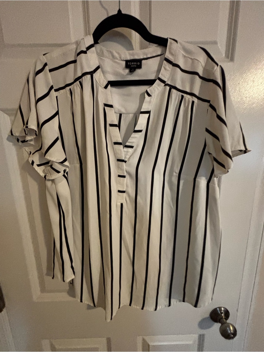 torrid White Blouse with Black Vertical Stripes